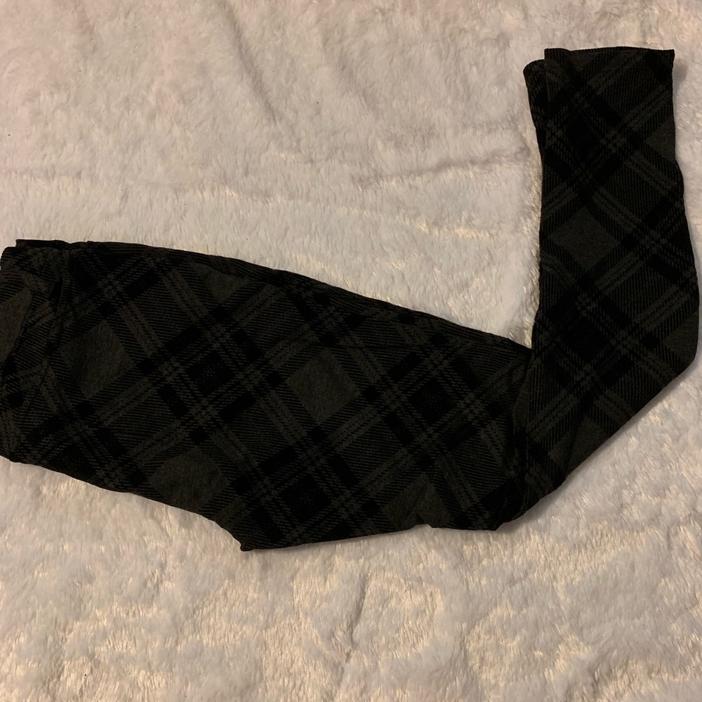 One5One Leggings NWOT